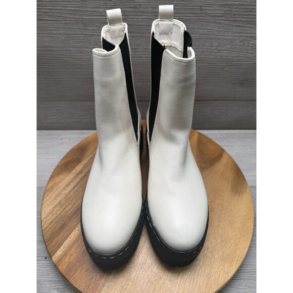 MIA Women's White dru platform bootie new 6 - Picture 5 of 8